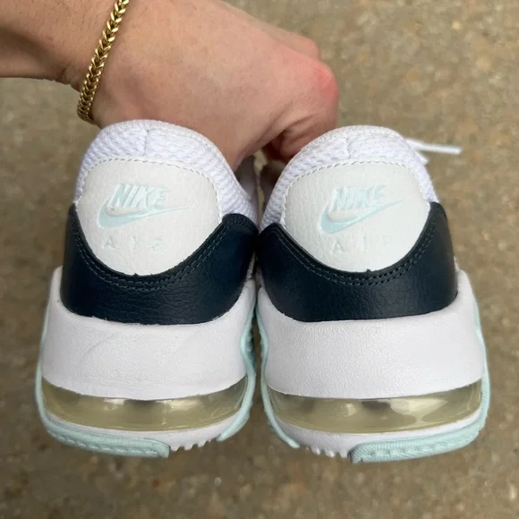 Nike Air Max Excee Shoes Women’s 9 White Glacier Blue Sneaker Active Gym Walking - Picture 6 of 8